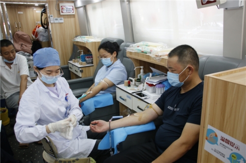 【党群园地】不忘初心担使命  我为“七一”献热血 ——九游会j9网站开展“纪念建党100周年无偿献血活动”