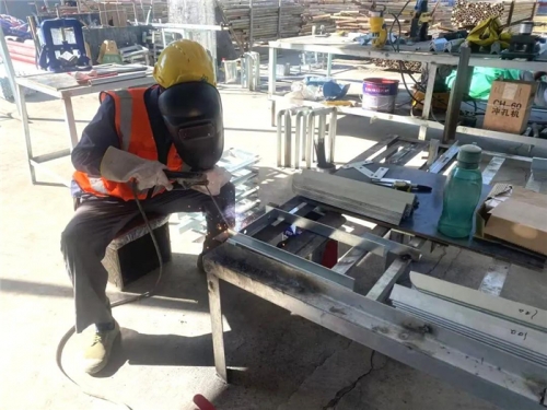 【一线投影】职业：σ蛩丶觳 筑牢职工健康防线