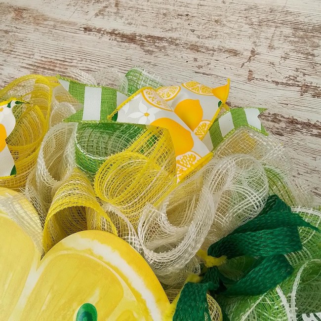 Lemon Flip Flop Wreath - Spring Summer Welcome Deco Mesh Decor - Yellow Lime Green White