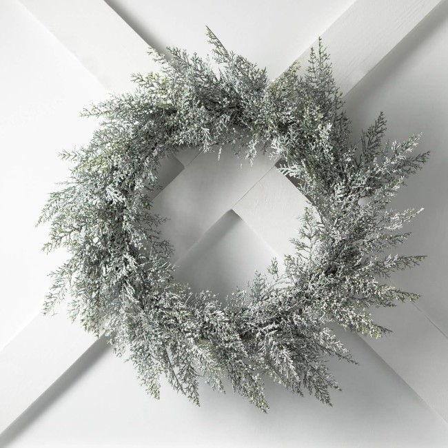  21" White Bubble Bead Cedar Wreath, Christmas Wreath, Front Decor Decor, Perfect for Fireplace Mantels, Dining and Living Rooms